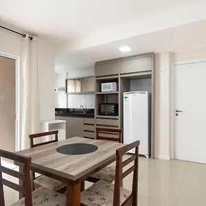 https://aluguel-de-apartamento-2-quartos-sendo-1-sute-bombinhas-2.santa-catarina-brasil.com